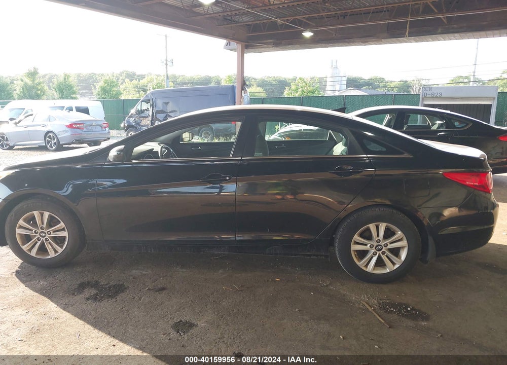 2013 HYUNDAI SONATA GLS VIN: 5NPEB4AC8DH717979