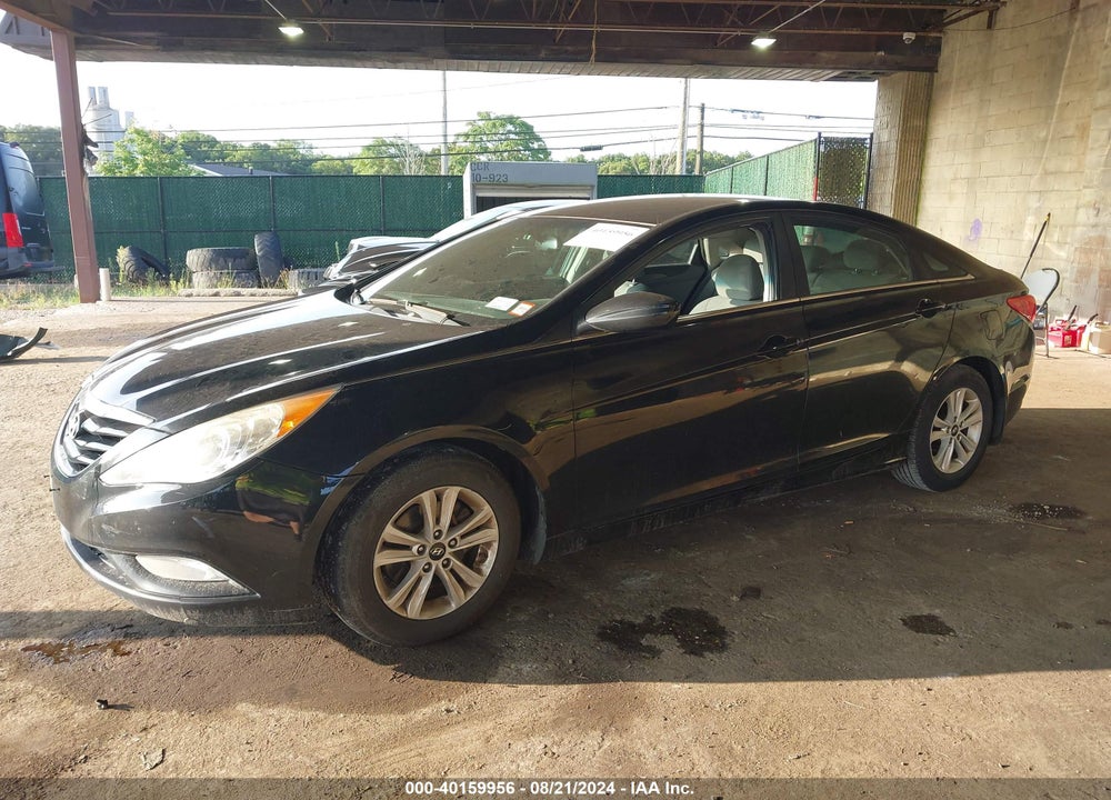 2013 HYUNDAI SONATA GLS VIN: 5NPEB4AC8DH717979