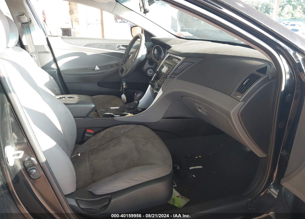 2013 HYUNDAI SONATA GLS VIN: 5NPEB4AC8DH717979