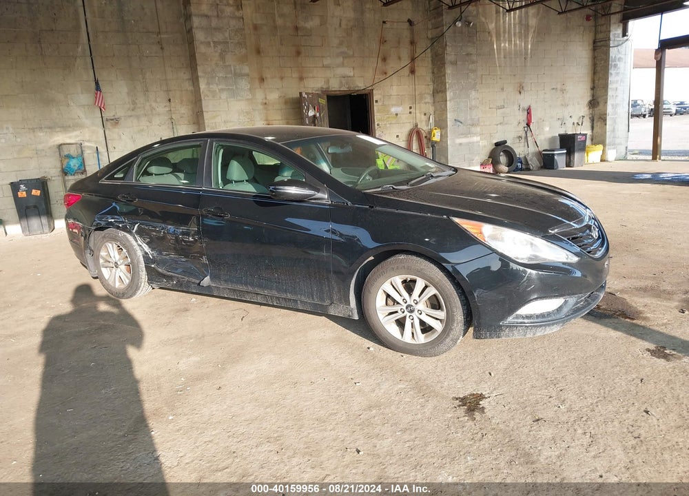 2013 HYUNDAI SONATA GLS VIN: 5NPEB4AC8DH717979