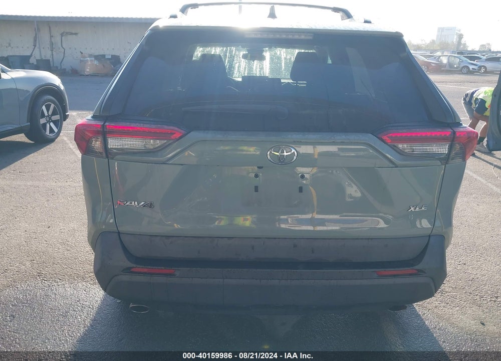 2019 TOYOTA RAV4 XLE VIN: 2T3W1RFV4KC012795