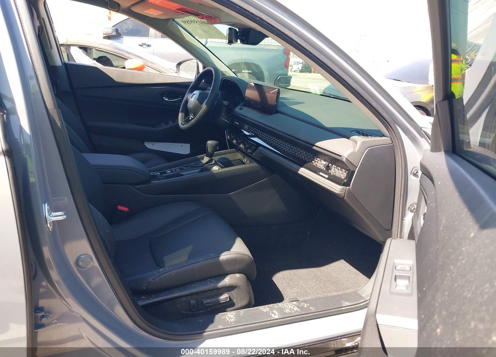 2024 HONDA ACCORD HYBRID EX-L VIN: 1HGCY2F68RA070674