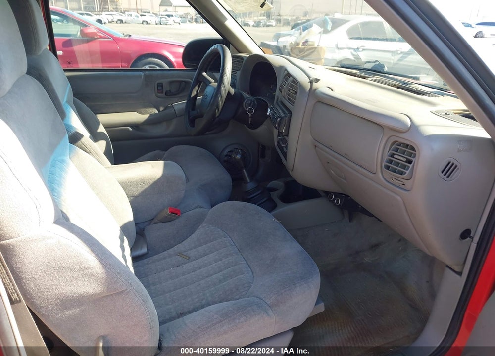 2000 CHEVROLET S-10 LS VIN: 1GCCS145XY8210606