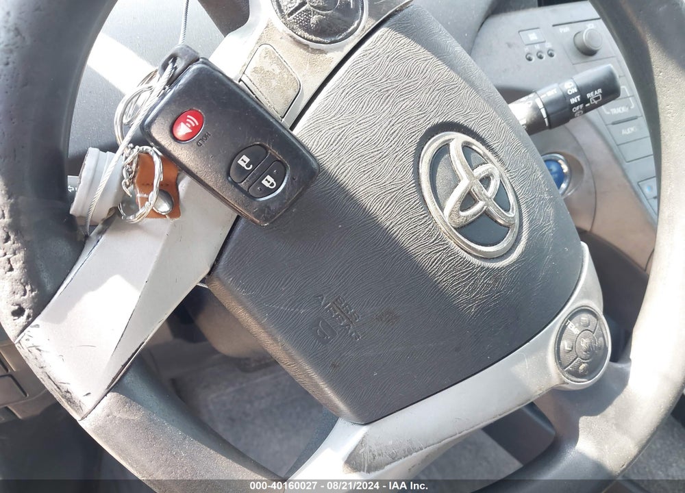 2013 TOYOTA PRIUS TWO VIN: JTDKN3DU0D1714834