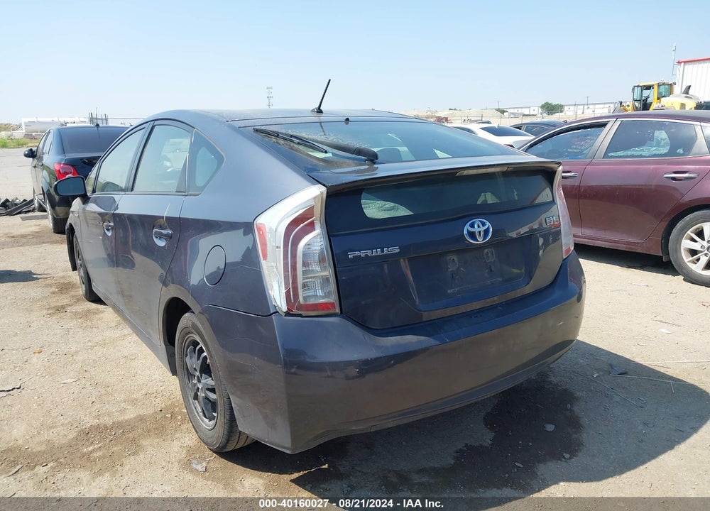 2013 TOYOTA PRIUS TWO VIN: JTDKN3DU0D1714834