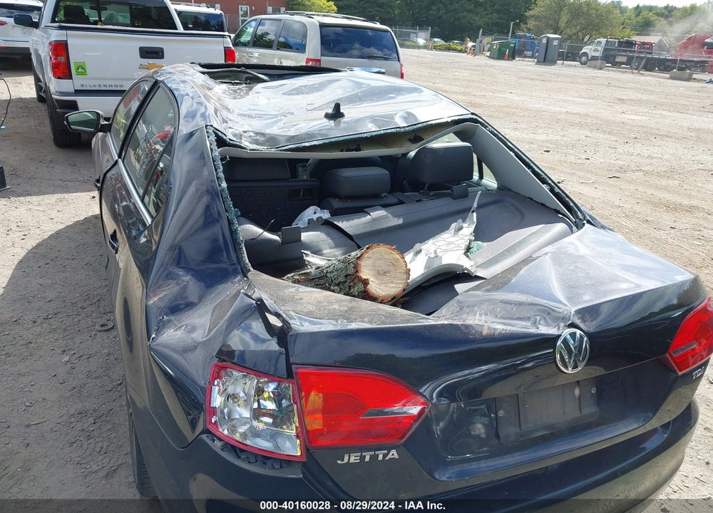 2014 VOLKSWAGEN JETTA 2.0L TDI VIN: 3VWLL7AJ5EM367577