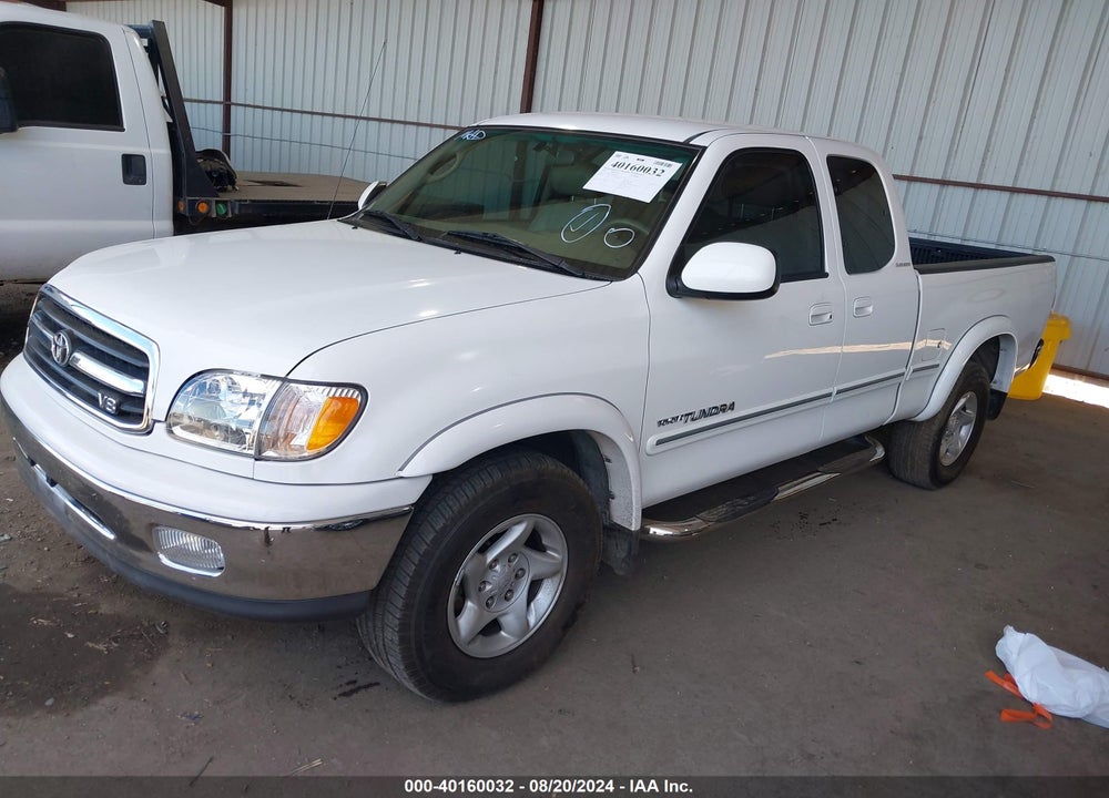 2000 TOYOTA TUNDRA LTD V8 VIN: 5TBRT3811YS079628
