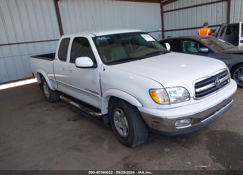 2000 TOYOTA TUNDRA LTD V8 VIN: 5TBRT3811YS079628
