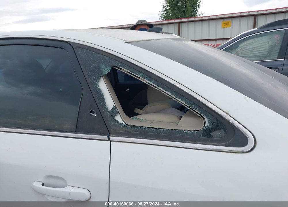 2008 FORD TAURUS SEL VIN: 1FAHP27W88G170071