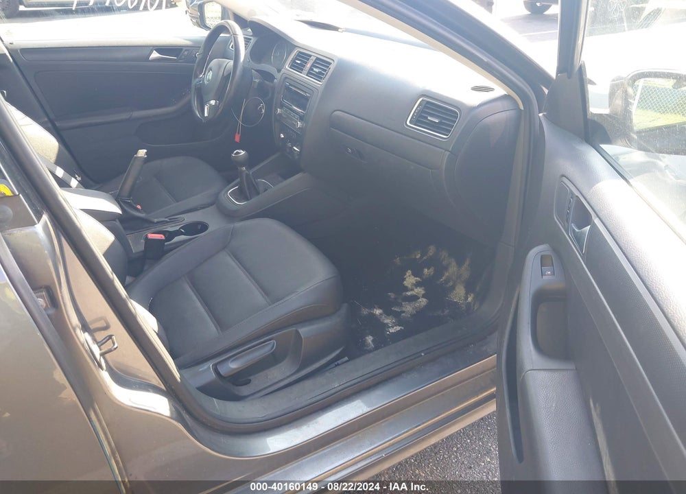 2012 VOLKSWAGEN JETTA 2.5L SE VIN: 3VWBP7AJ8CM079842