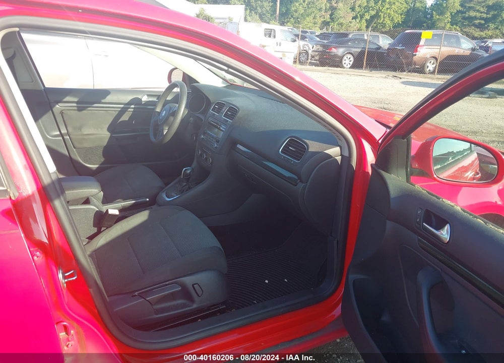 2011 VOLKSWAGEN JETTA SPORTWAGEN 2.5L S VIN: 3VWPX7AJ3BM696909