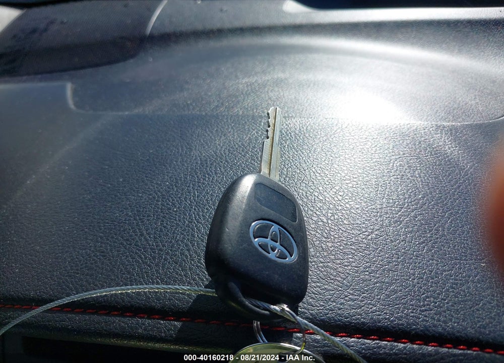 2017 TOYOTA CAMRY SE VIN: 4T1BF1FK4HU379896