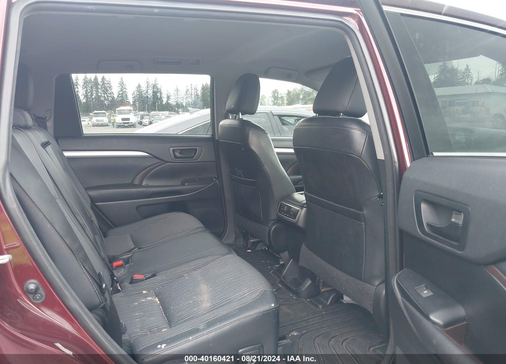 2015 TOYOTA HIGHLANDER LE PLUS V6 VIN: 5TDBKRFH1FS114938
