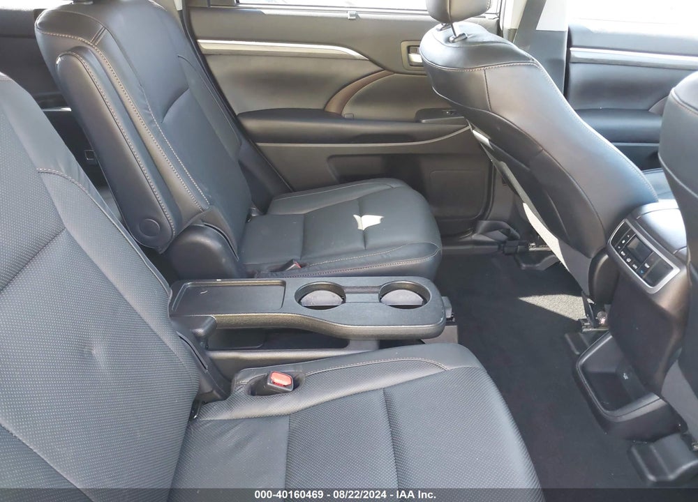 2019 TOYOTA HIGHLANDER LIMITED VIN: 5TDDZRFHXKS729938