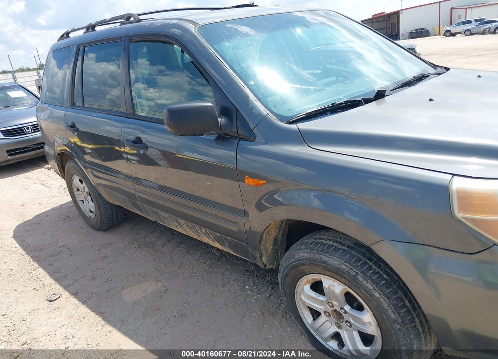 2007 HONDA PILOT LX VIN: 5FNYF28157B010674