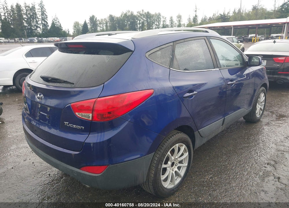 2010 HYUNDAI TUCSON GLS VIN: KM8JU3AC1AU056554