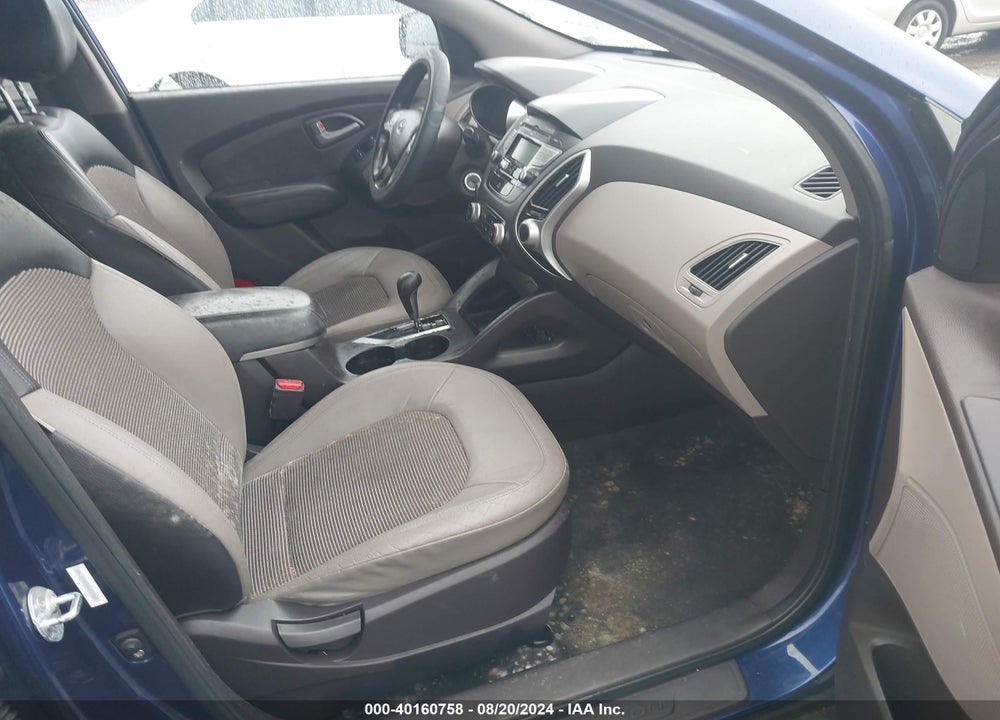 2010 HYUNDAI TUCSON GLS VIN: KM8JU3AC1AU056554