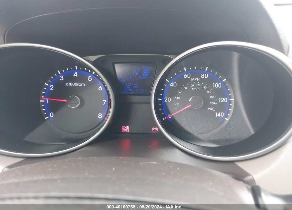 2010 HYUNDAI TUCSON GLS VIN: KM8JU3AC1AU056554