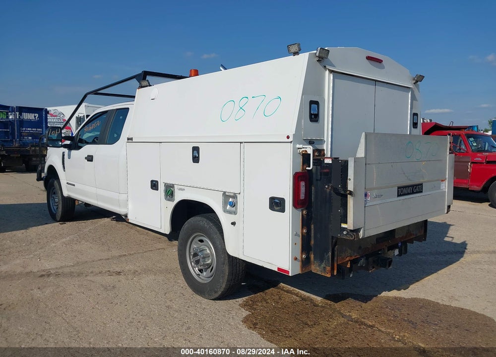 2018 FORD F-350 XL VIN: 1FT8X3BT8JEB58971