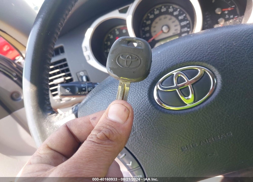 2004 TOYOTA 4RUNNER SR5 V6 VIN: JTEBU14R240051576