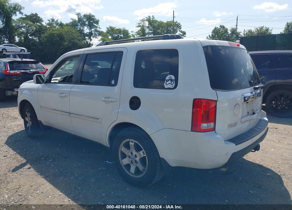 2011 HONDA PILOT TOURING VIN: 5FNYF4H9XBB100008