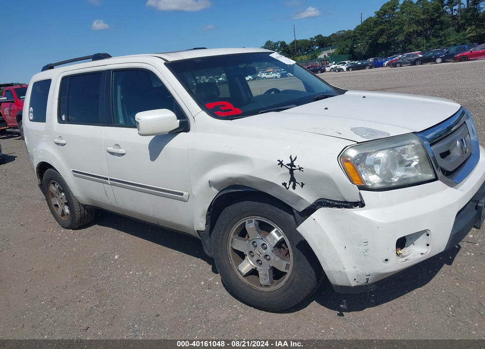 2011 HONDA PILOT TOURING VIN: 5FNYF4H9XBB100008