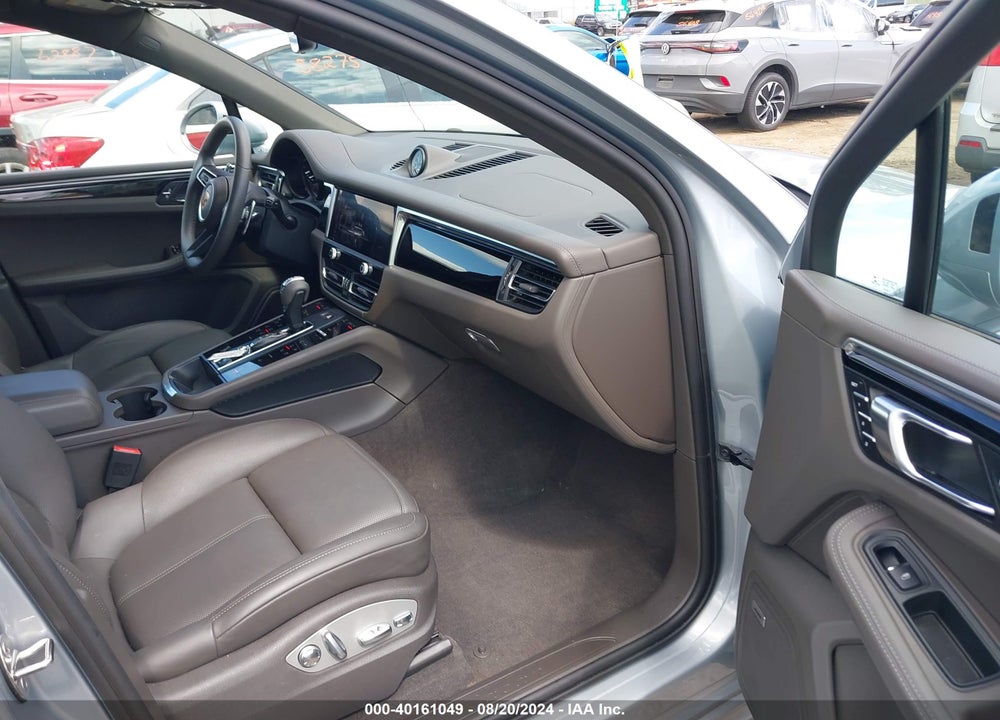 2022 PORSCHE MACAN VIN: WP1AA2A51NLB03035
