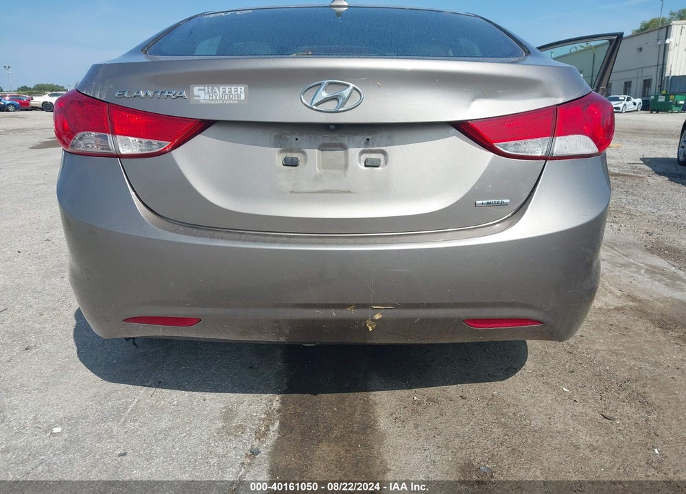 2011 HYUNDAI ELANTRA LIMITED VIN: 5NPDH4AE5BH056937