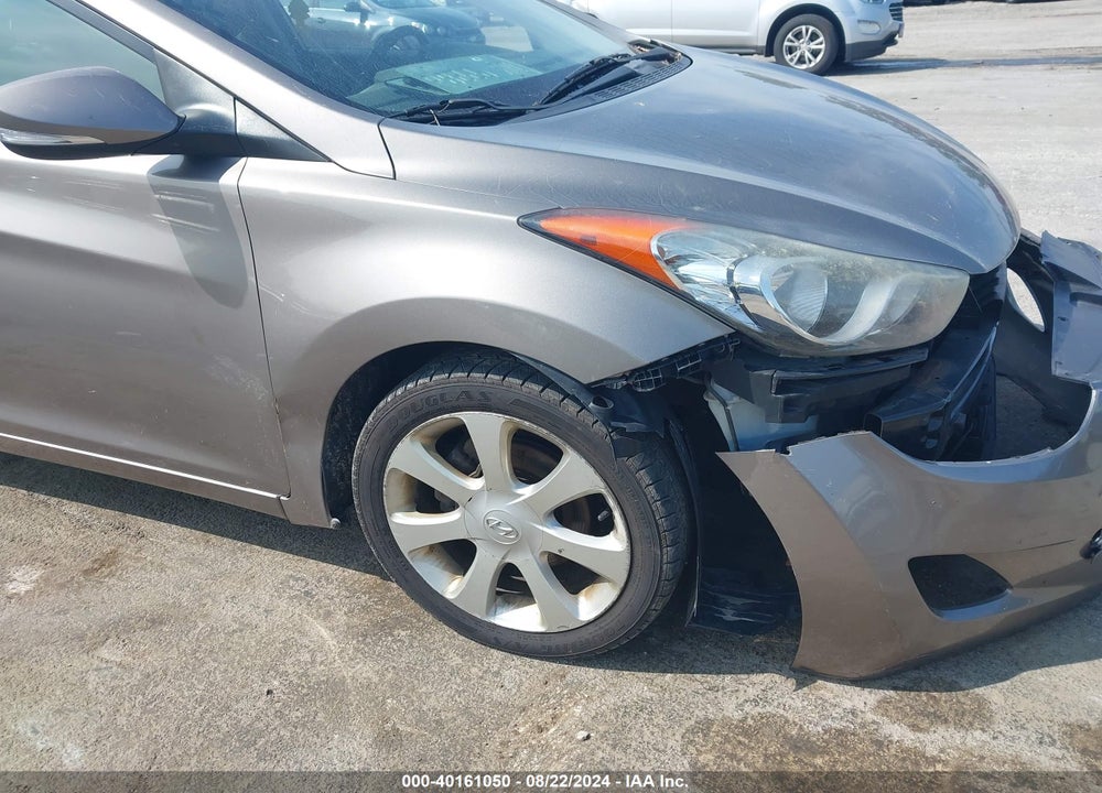2011 HYUNDAI ELANTRA LIMITED VIN: 5NPDH4AE5BH056937