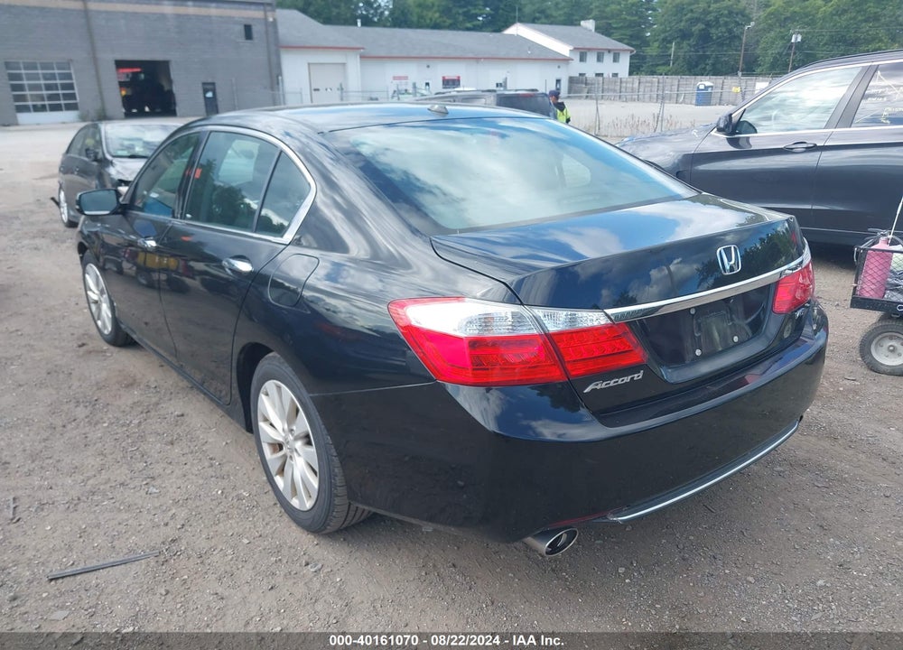 2015 HONDA ACCORD EX-L V-6 VIN: 1HGCR3F84FA020967