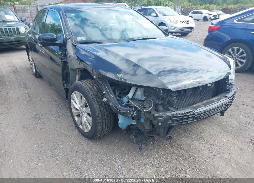 2015 HONDA ACCORD EX-L V-6 VIN: 1HGCR3F84FA020967