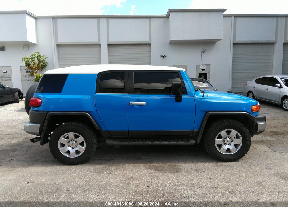 2007 TOYOTA FJ CRUISER VIN: JTEBU11F170003484