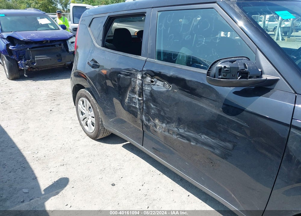 2020 KIA SOUL LX VIN: KNDJ23AU5L7710265