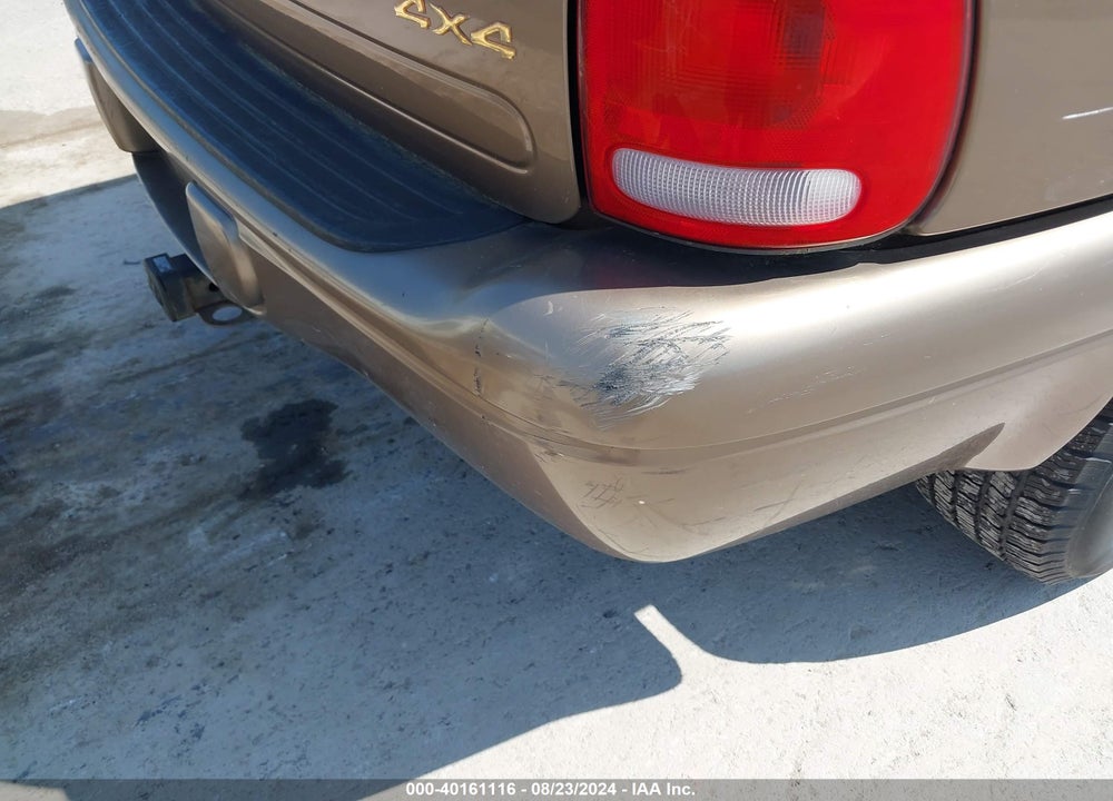 2000 DODGE DURANGO VIN: 1B4HS28N5YF207675