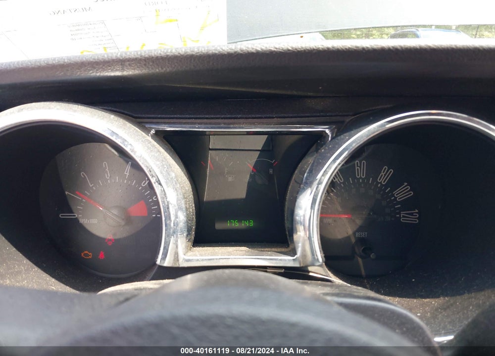 2005 FORD MUSTANG V6 DELUXE/V6 PREMIUM VIN: 1ZVFT80N155117671