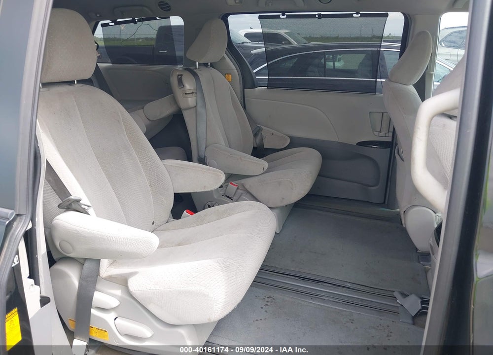 2013 TOYOTA SIENNA LE V6 8 PASSENGER VIN: 5TDKK3DC0DS336145