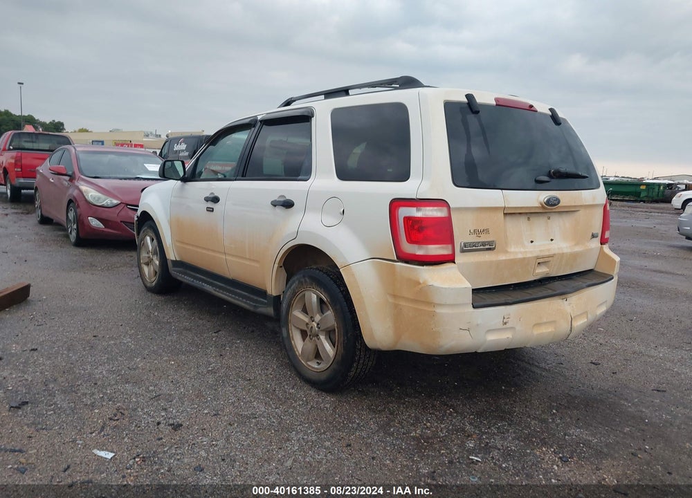 2011 FORD ESCAPE XLT VIN: 1FMCU0DG8BKB03064