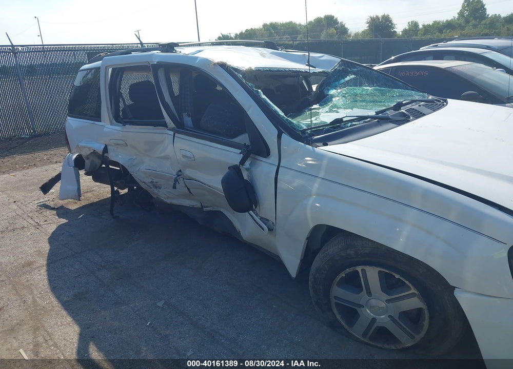 2004 CHEVROLET TRAILBLAZER LT VIN: 1GNDT13S442224868