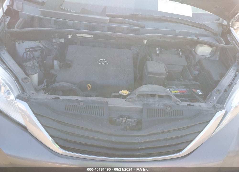 2011 TOYOTA SIENNA LE V6 VIN: 5TDKK3DC1BS130880
