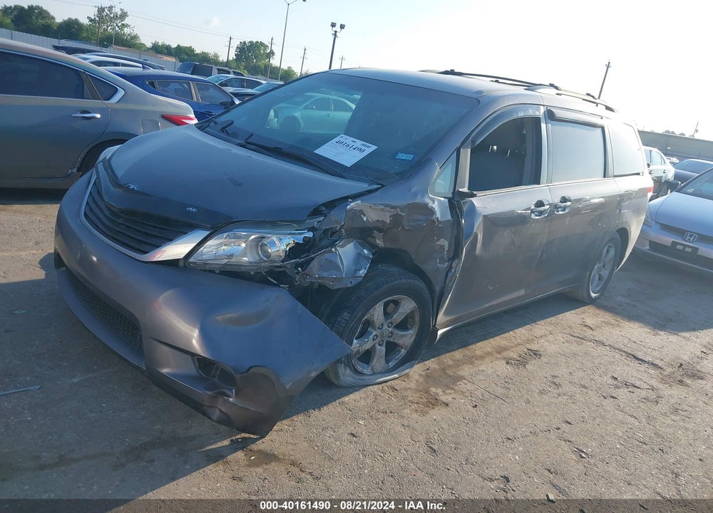 2011 TOYOTA SIENNA LE V6 VIN: 5TDKK3DC1BS130880