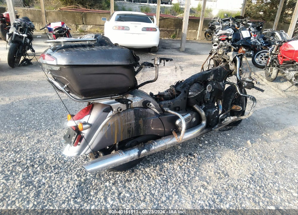 2016 INDIAN MOTORCYCLE CO. ROADMASTER VIN: 56KTRAAA3G3337765