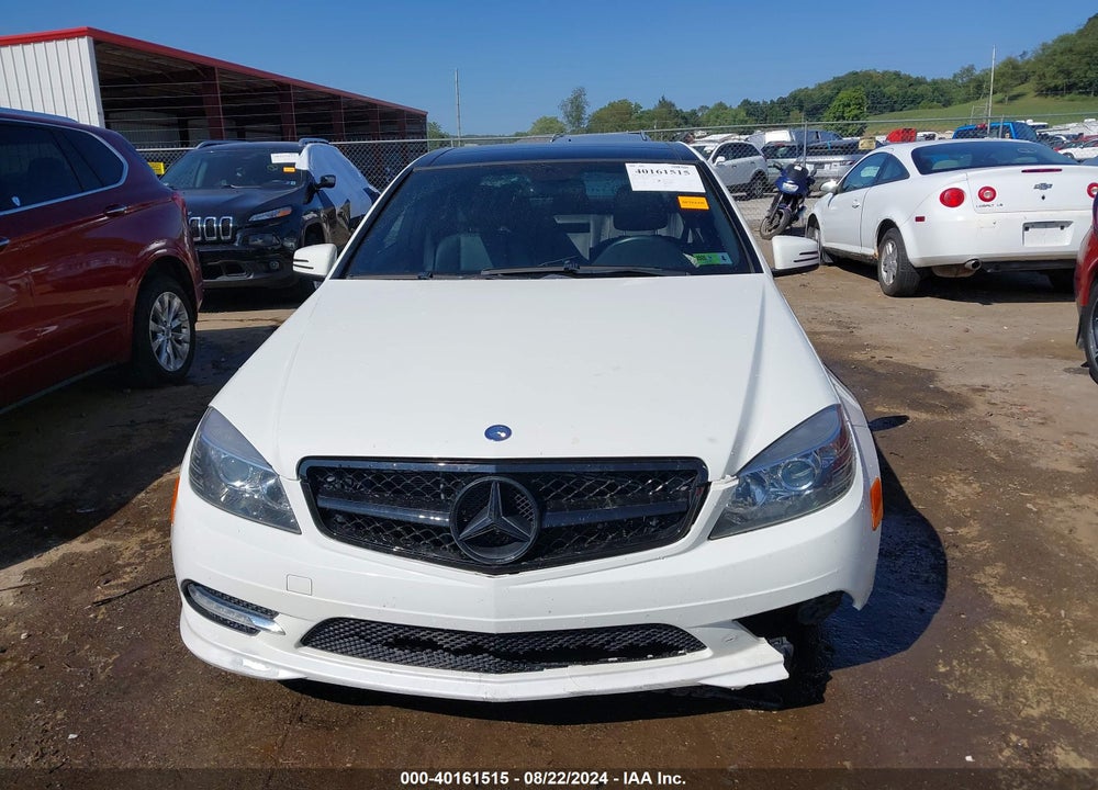 2011 MERCEDES-BENZ C 300 LUXURY 4MATIC/SPORT 4MATIC VIN: WDDGF8BB5BR174211
