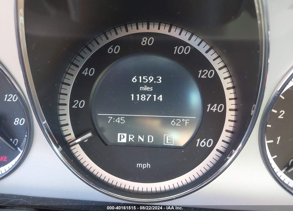 2011 MERCEDES-BENZ C 300 LUXURY 4MATIC/SPORT 4MATIC VIN: WDDGF8BB5BR174211