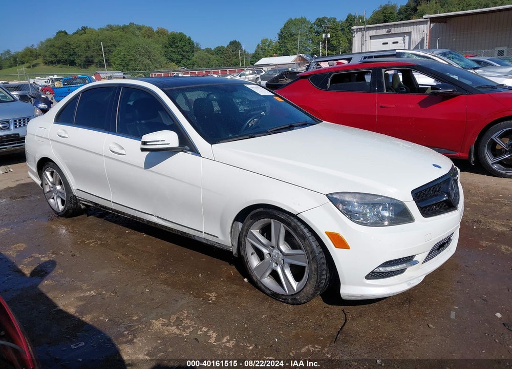 2011 MERCEDES-BENZ C 300 LUXURY 4MATIC/SPORT 4MATIC VIN: WDDGF8BB5BR174211