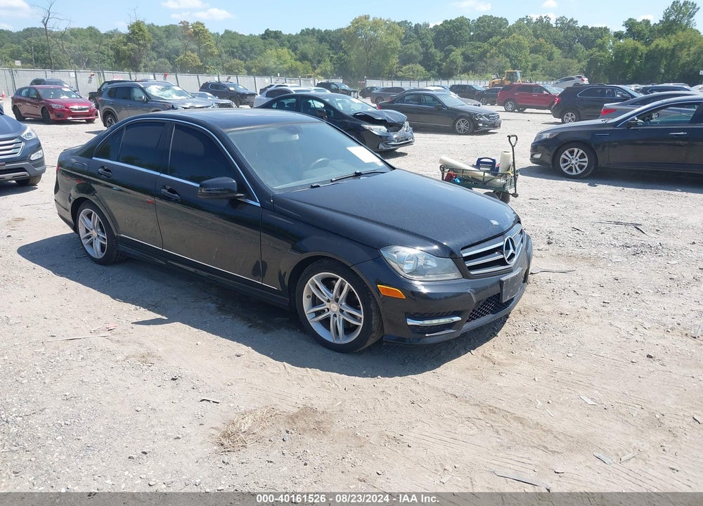 2014 MERCEDES-BENZ C 300 VIN: WDDGF8AB8EG220308