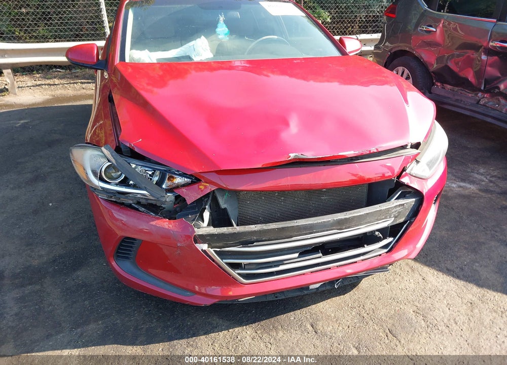 2018 HYUNDAI ELANTRA SE VIN: 5NPD74LF0JH264585
