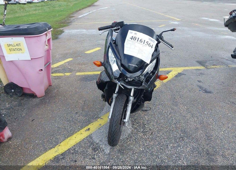 2013 HONDA PCX 150 VIN: MLHKF121XD5002153