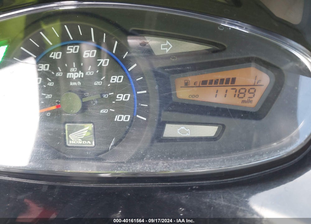 2013 HONDA PCX 150 VIN: MLHKF121XD5002153