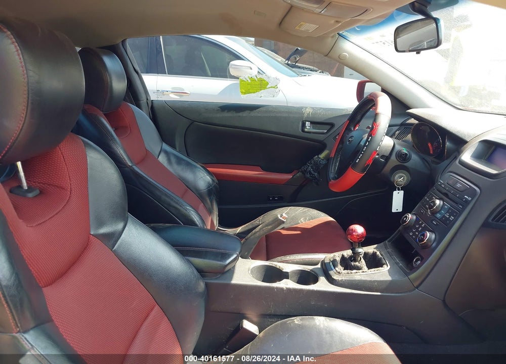 2011 HYUNDAI GENESIS 3.8 R-SPEC VIN: KMHHU6KH3BU050640