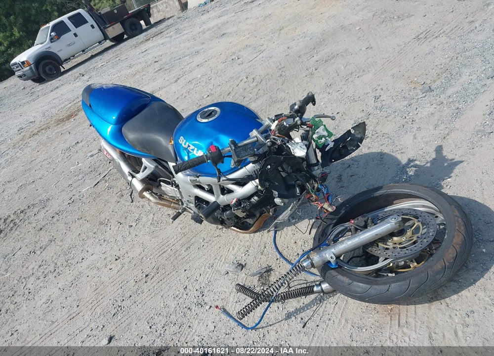 1999 SUZUKI SV650 VIN: JS1VP52A8X2100053